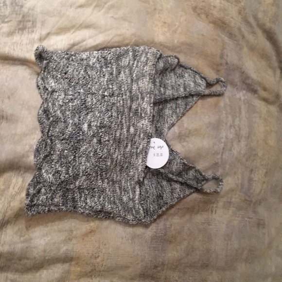 Debut Tops - Debut brand!! Gorgeous grey marbled crop top.  OS.